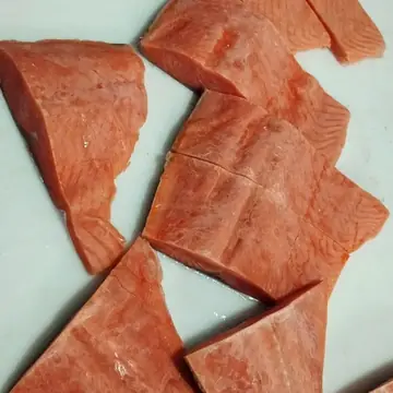 Filete de salmón de la distribuidora, foto de su mostrador
